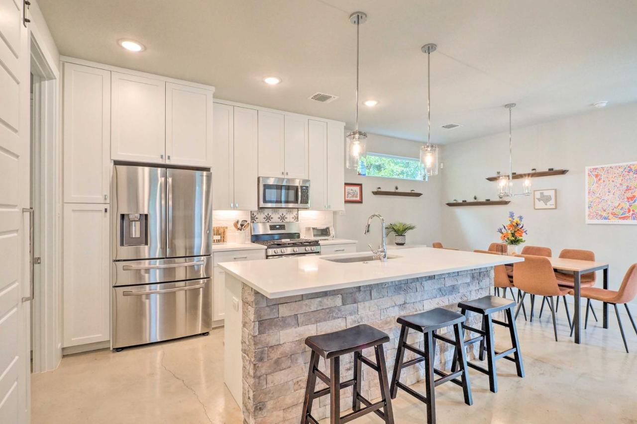Gorgeous Georgetown Home, Walk To The Square! Exterior photo